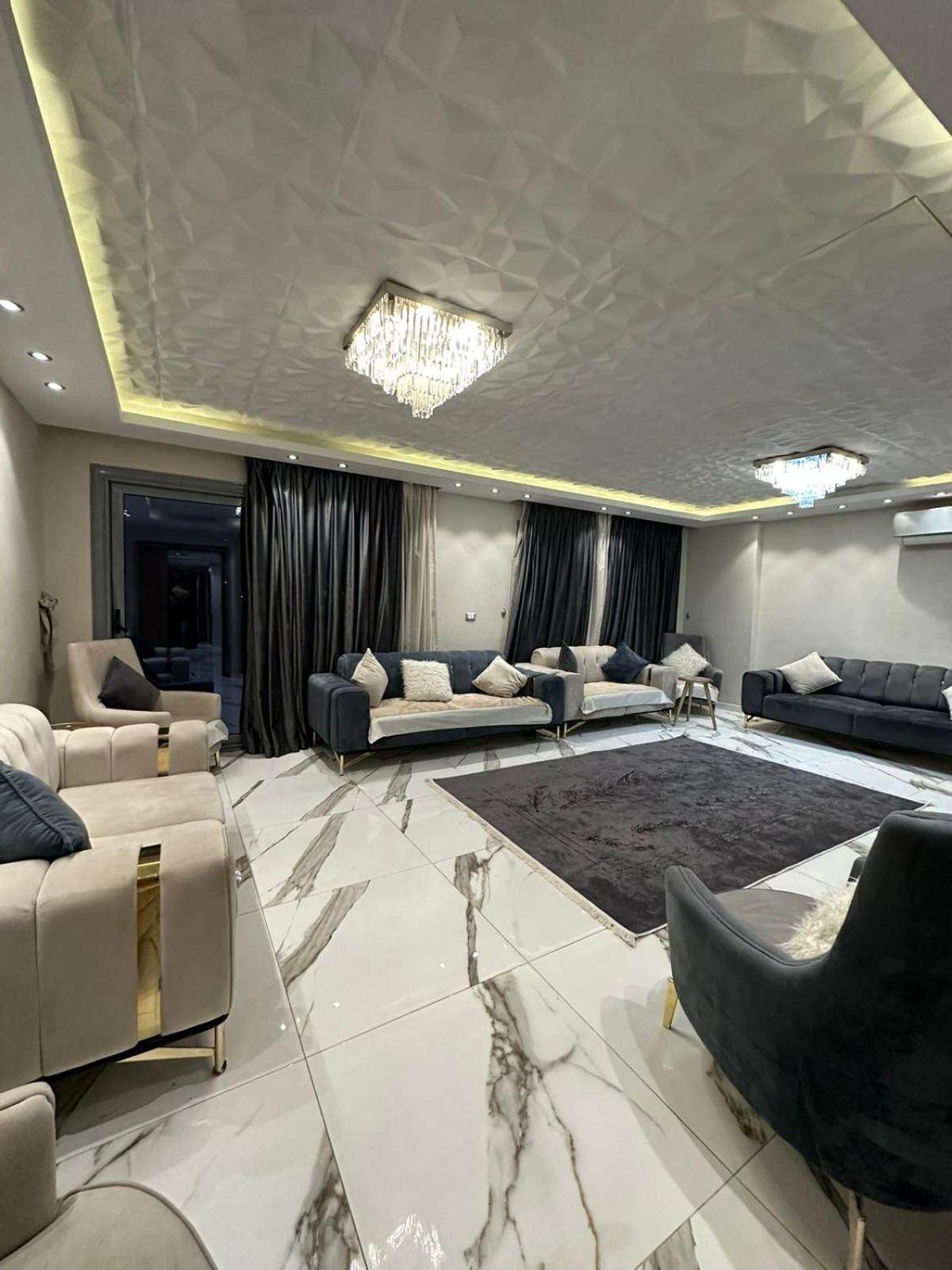 Apartment بالدقي *